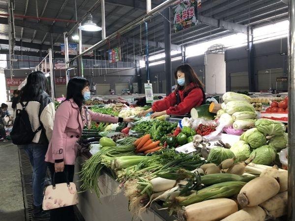 湖北今年新登记市场主体突破100万户 刷新历史纪录 平均每天诞生2880余户(图1) 湖北今年新登记市场主体突破100万户 刷新历史纪录 平均每天诞生2880余户(图1)